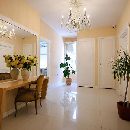Noela'S Place Тирана Екстер'єр фото