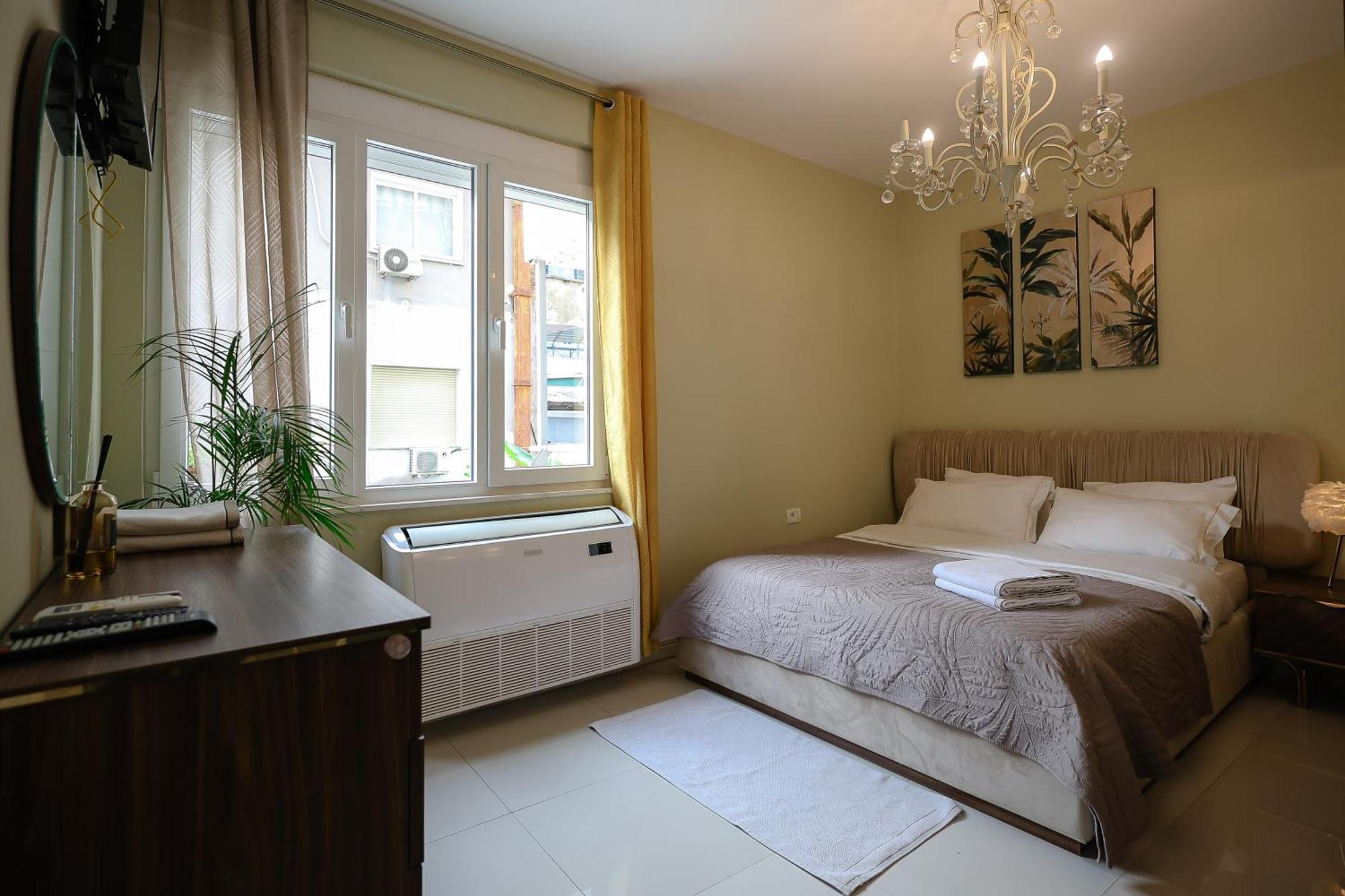 Noela'S Place Тирана Екстер'єр фото